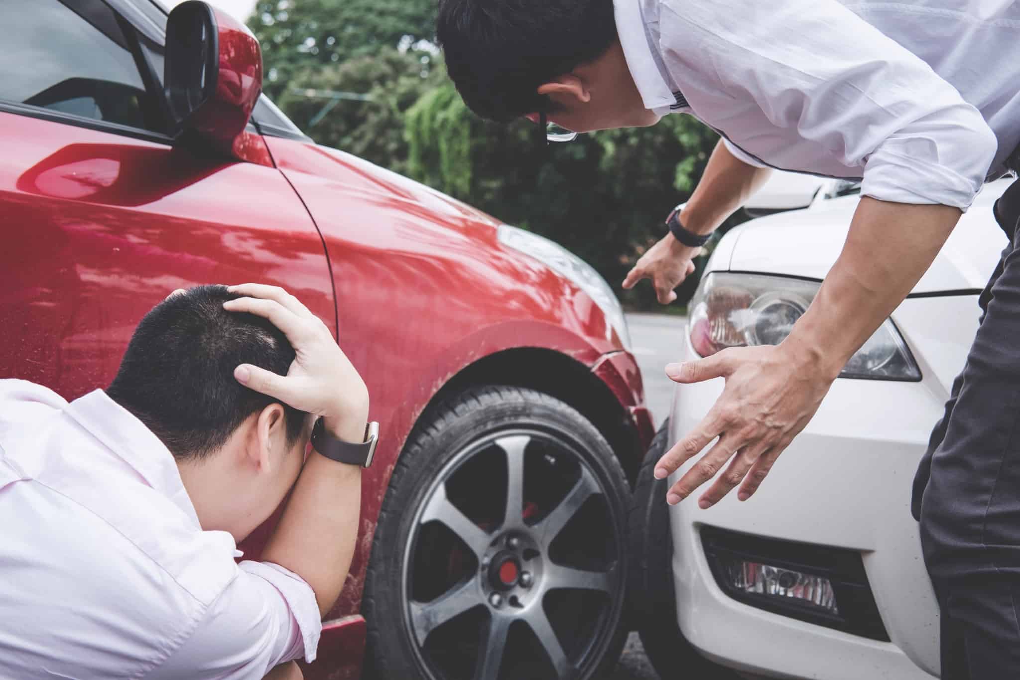 acidente entre dois carros