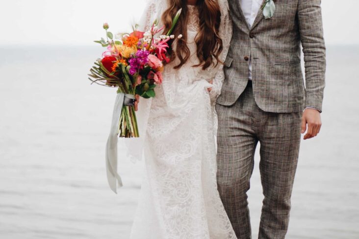 recem casados lado a lado