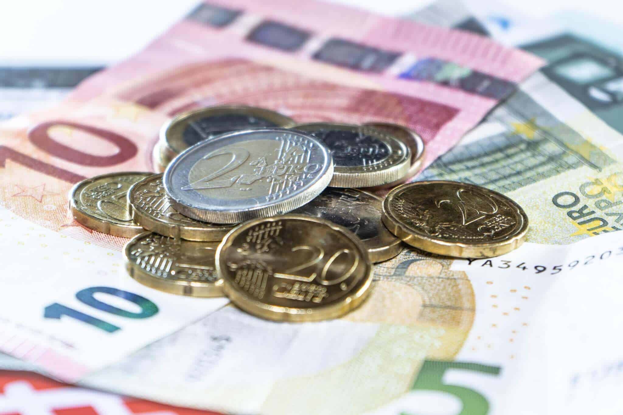 euros notas e moedas