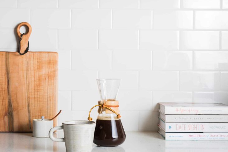 jarro com café feito em grão