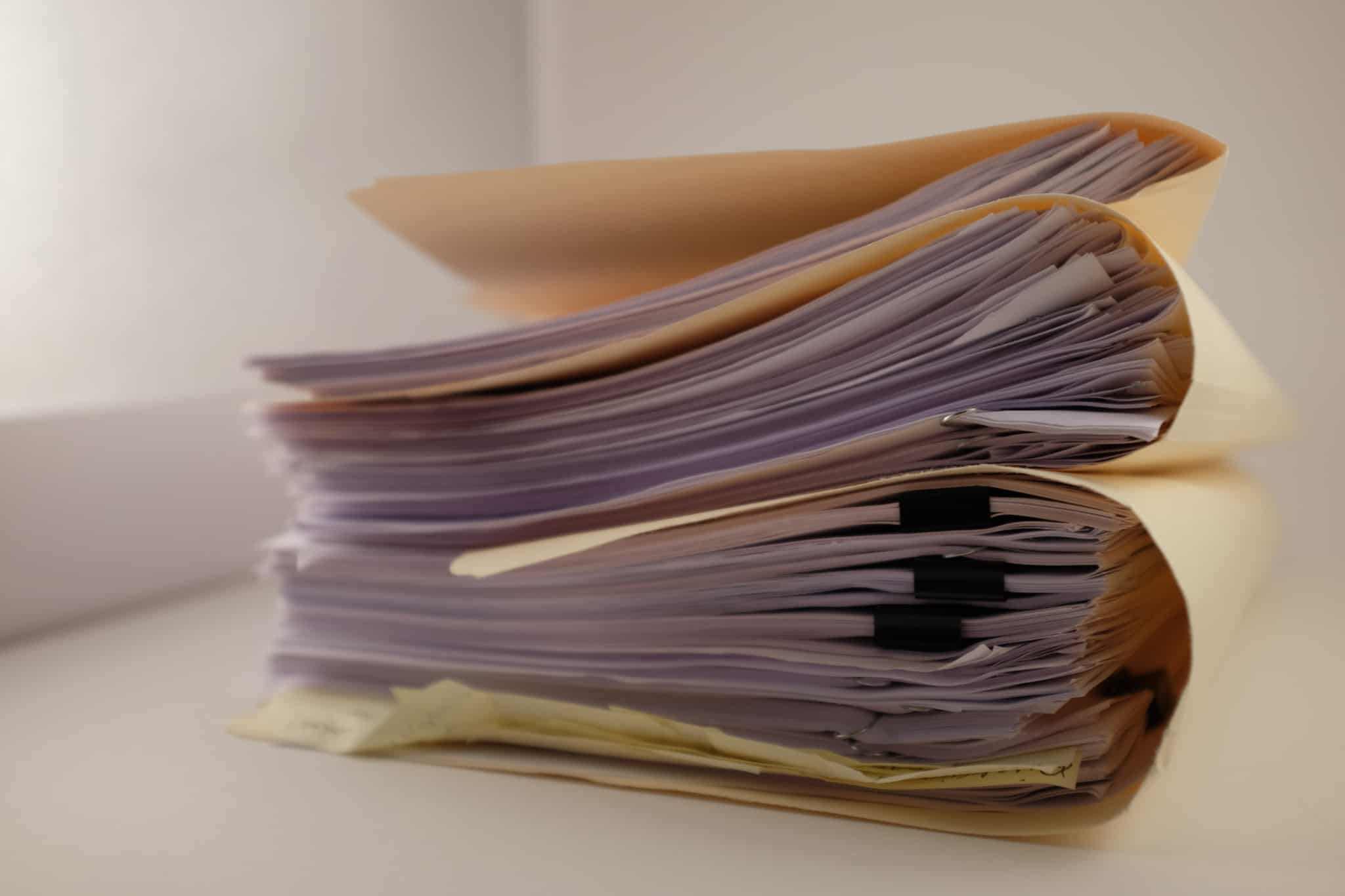 pastas com muitos papeis