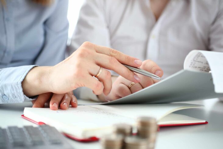 Casal confirma as despesas familiares que pode colocar no IRS em 2018