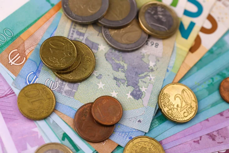 Notas e moedas de euro