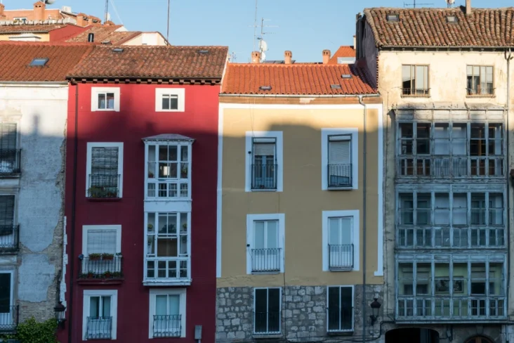 Imagem de prédios habitacionais em Portugal