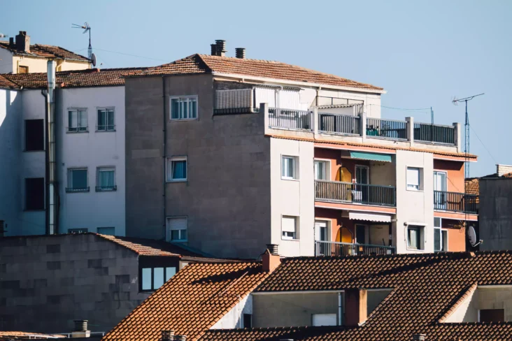 fachada de apartamentos
