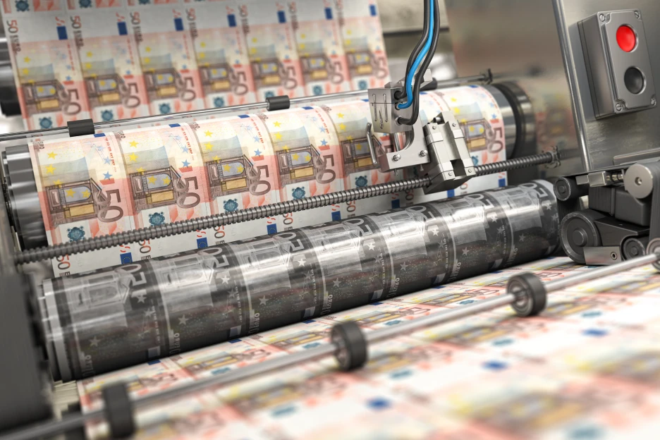 Como é que as notas chegam até nós? Imagem de notas de euro em produção