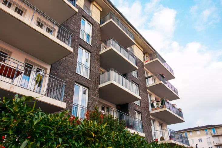 Edifício de apartamentos